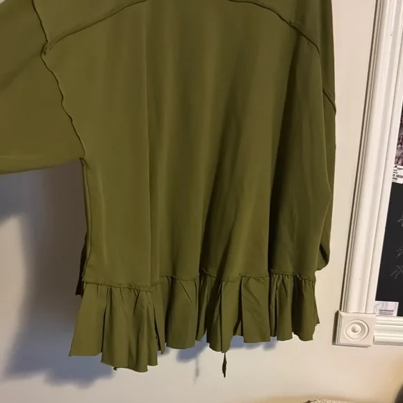 Free People Green Oversized Ruffled Button Down Shirt - Picture 10 of 10